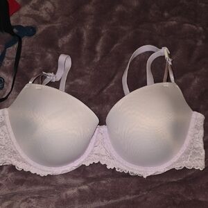 Victoria's Secret Light Pink Lace Bra